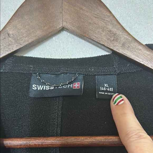 Men's Gray Softshell Jacket - Picture 2 of 3